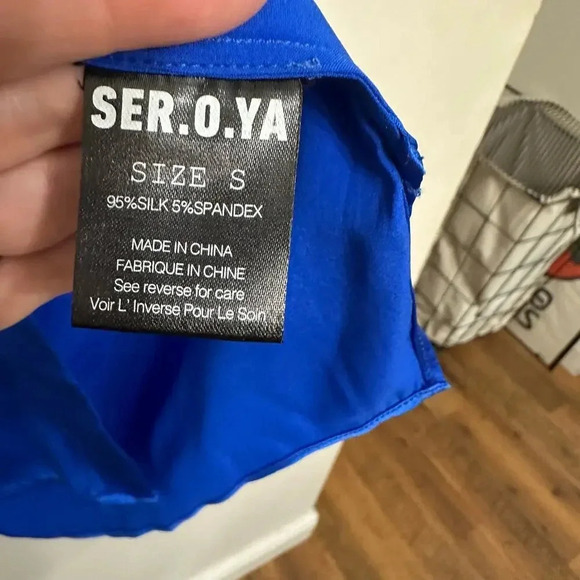 SER.O.YA NWT’s Karry Silk Shirt in Royal Blue. Size small - Picture 9 of 11
